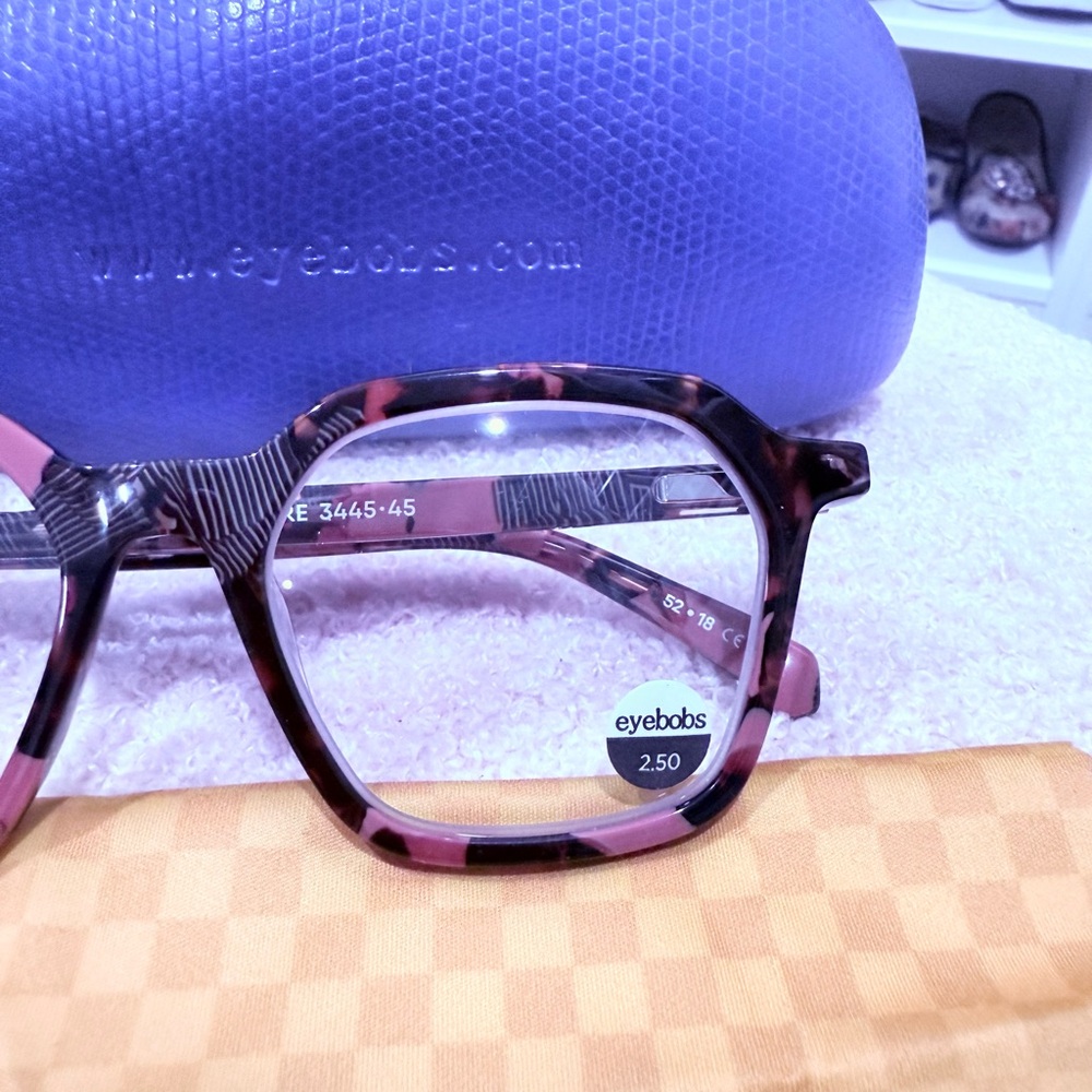 Tortoise Shell Readers with Blue Case EYEBOBS NWT - Picture 5 of 10